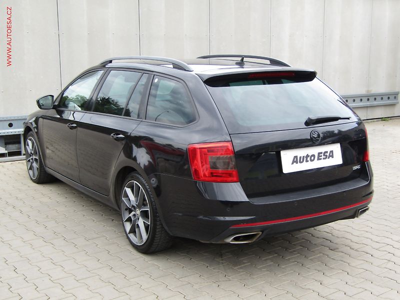 Škoda Octavia (2014) 2.0 TDi, RS, DSG - fotka 6 z 18