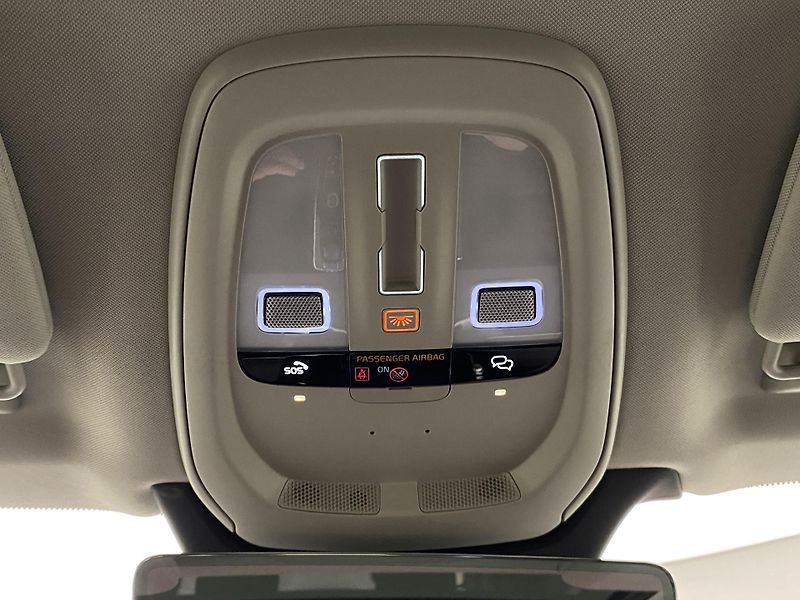 Volvo XC90 (2026) T8 AWD Plug-in DARK PLUS 7m - fotka 43 z 75