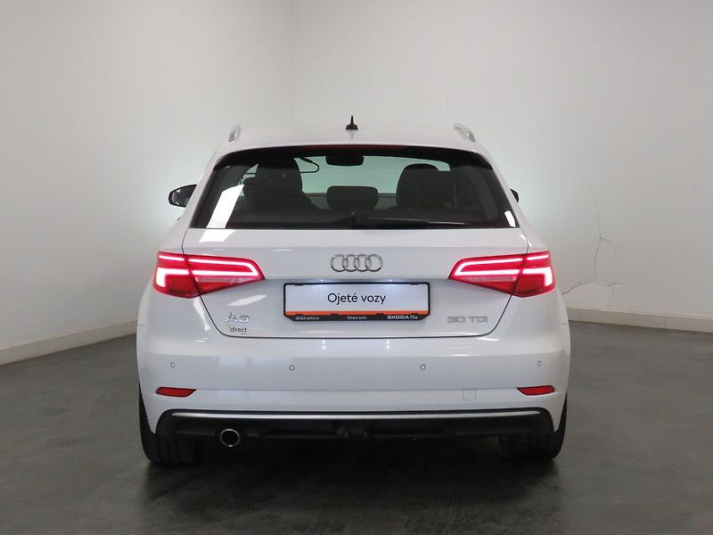 Audi A3 - fotka 6 z 23