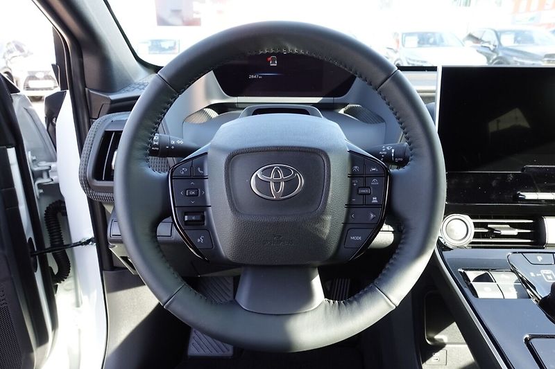 Toyota bZ4X Prestige FWD - druhá sada komp - fotka 17 z 33