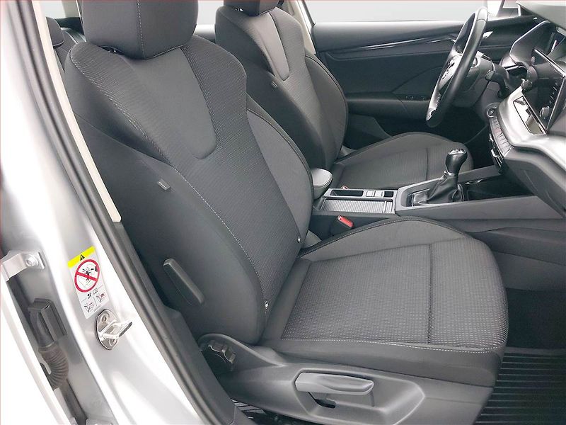 Škoda Octavia (2023) Ambition 2.0 TDI, ČR,1.maj - fotka 9 z 20