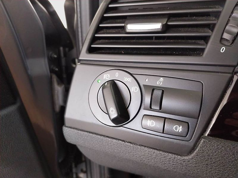 BMW X3 (2009) xDrive30d, 4X4, Automat - fotka 19 z 19