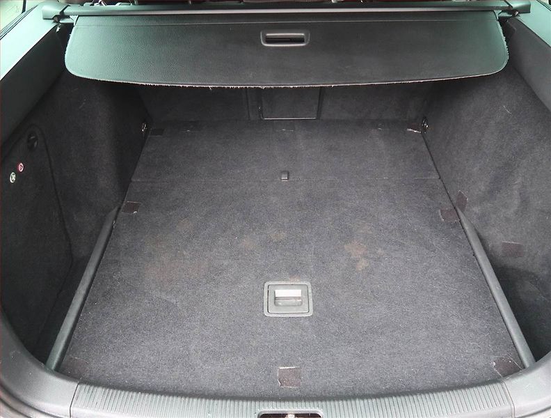 Volkswagen Golf (2011) 1.6 TDI, Serv.kniha, Navi - fotka 12 z 13