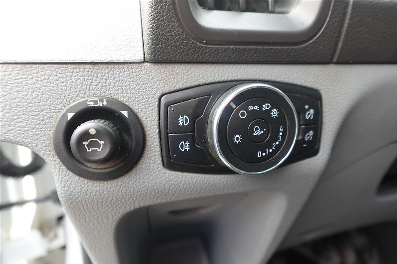 Ford Transit 2,0 TDCI  L3H2 8MÍST BUS KLIMA - fotka 28 z 48