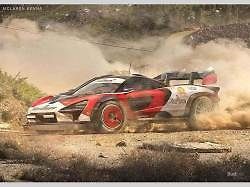 Šestnáctiválcový supersport se do rally opravdu příliš nehodí. I když má 4x4