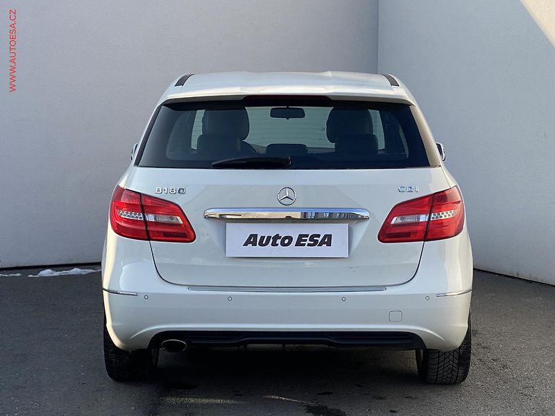 Mercedes-Benz Třídy B (2012) 1.8CDi, servis.kniha - fotka 5 z 17