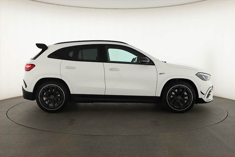 Mercedes-Benz GLA (2026) 35 AMG 4MATIC, AMG - fotka 6 z 20