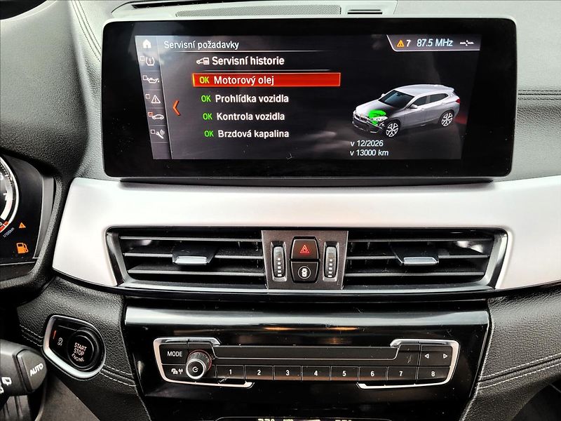 BMW X2 18i ,led,navi,kůže,výhřev - fotka 26 z 47