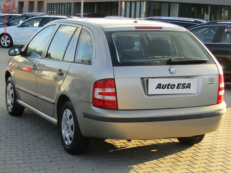 Škoda Fabia (2004) 1.2i, ČR, AC - fotka 4 z 17