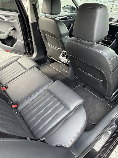 Škoda Superb (2017) Laurin & Klement 2.0 TDI 140kW - fotka 13 z 24