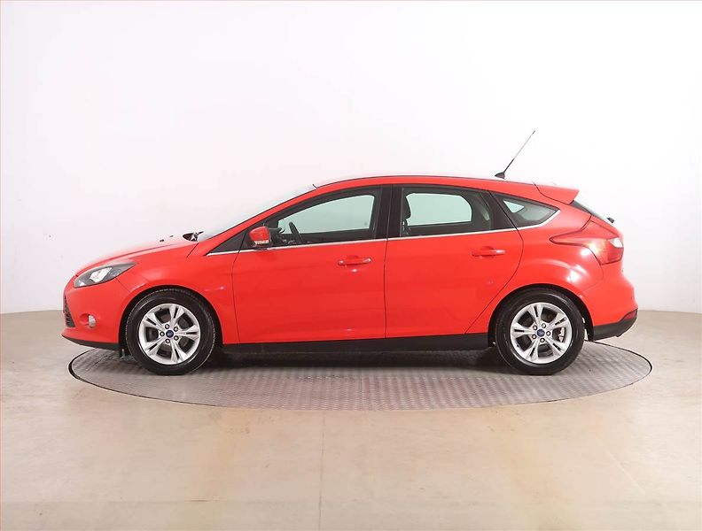 Ford Focus (2014) Trend Sport 1.0 EcoBoost - fotka 3 z 16
