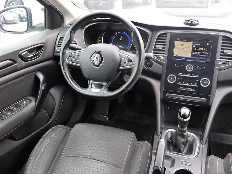 Renault Mégane (2017) 1.6 SCe, Navi, Tempomat - fotka 7 z 20