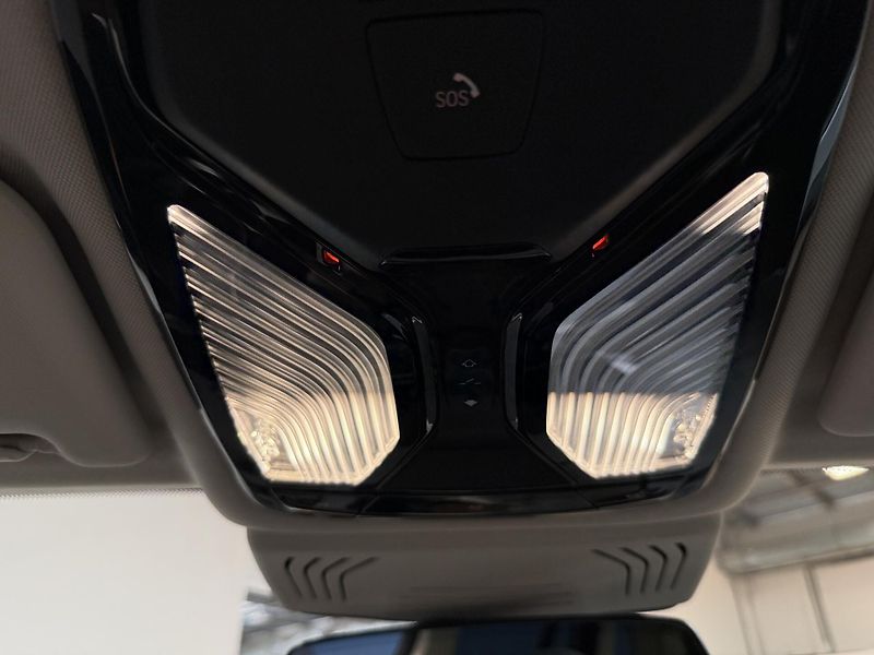 BMW X3 2.0 xDrive30e AT - fotka 12 z 15