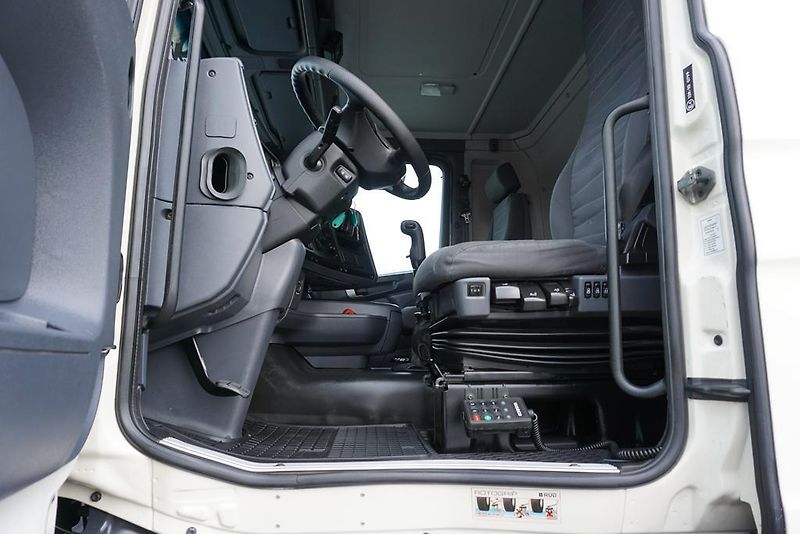 Scania (2012) R 480 / E 6 / CHŁODNIA + WINDA - fotka 43 z 45