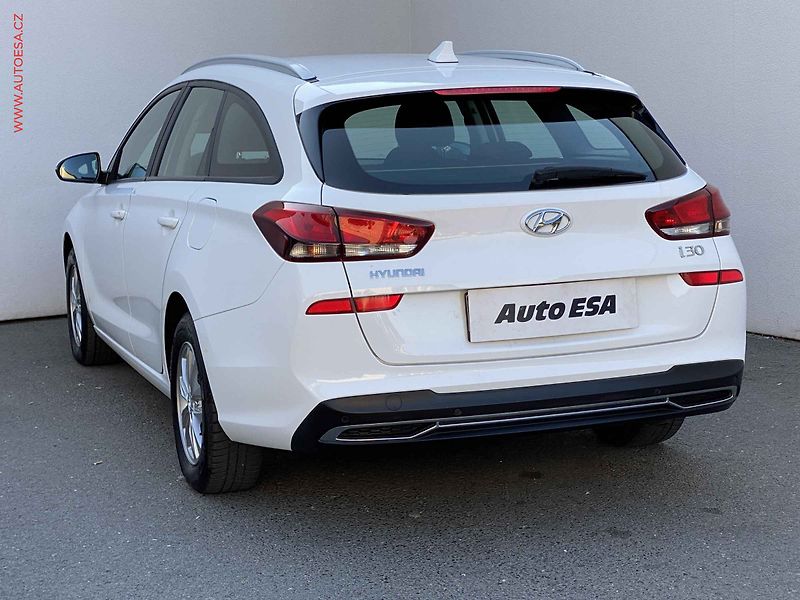 Hyundai i30 (2021) 1.6 CRDi, 1.maj,ČR, AC - fotka 6 z 16