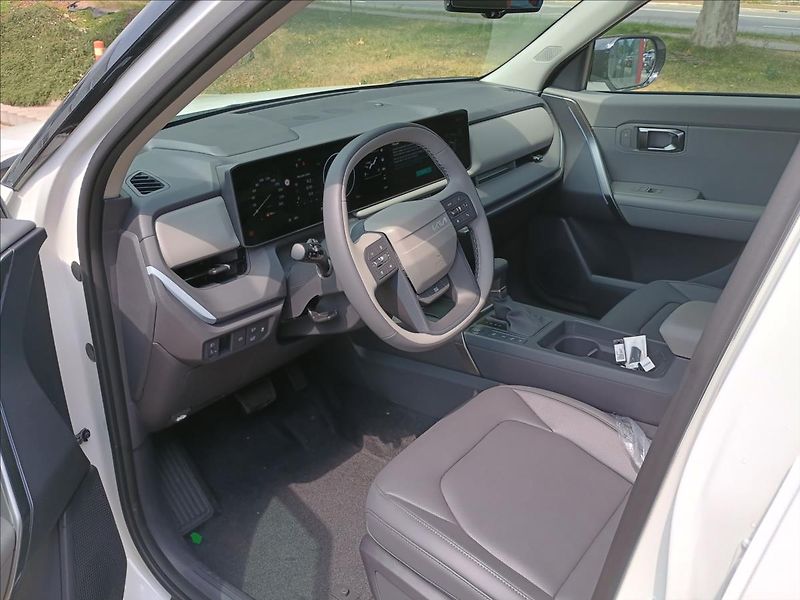 Kia Seltos (2026) 1,6 T-GDi GPF 4x2 7DCT EXCLUSI - fotka 6 z 7