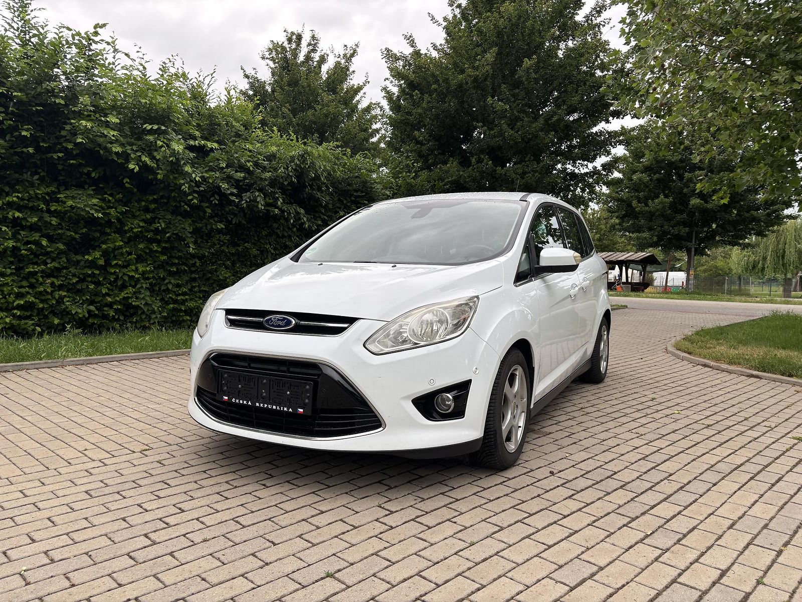 Ford Grand C-MAX 1.6 Ti-VCT Titanium 7 míst