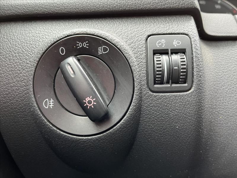 Volkswagen Golf Plus 1.4 i ROZVODY 2x KOLA STK 1/28 - fotka 18 z 36