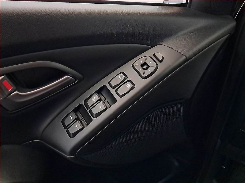Hyundai ix35 (2014) 2.0 CRDi, 4X4, Automat - fotka 21 z 22