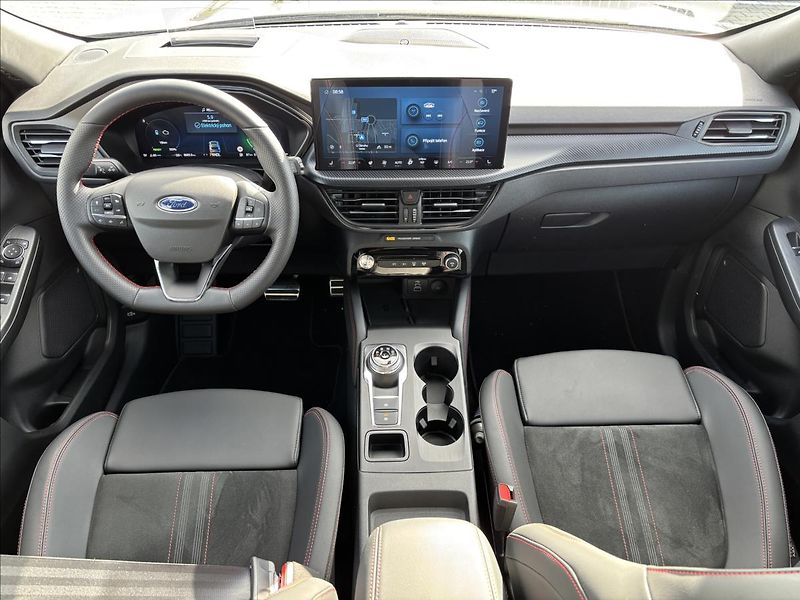Ford Kuga 2,5 HEV 138kW ST-Line X AWD - fotka 17 z 38