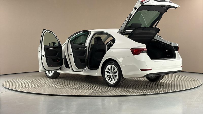 Škoda Octavia 2.0 TDI Style - fotka 7 z 27
