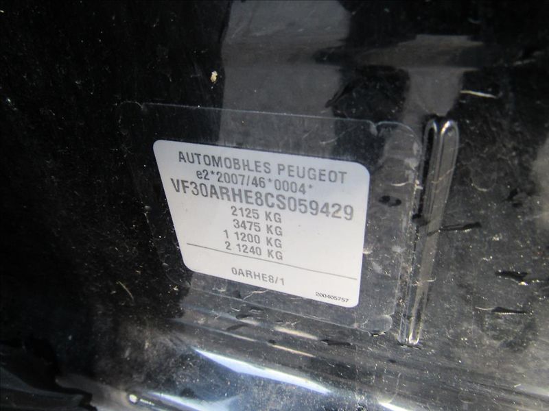 Peugeot 5008 2,0 HDi 110kW - fotka 22 z 23