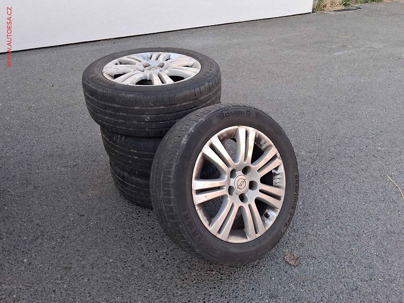 Opel Astra (2010) 1.9CDTI, ČR, servis.kniha - fotka 16 z 16