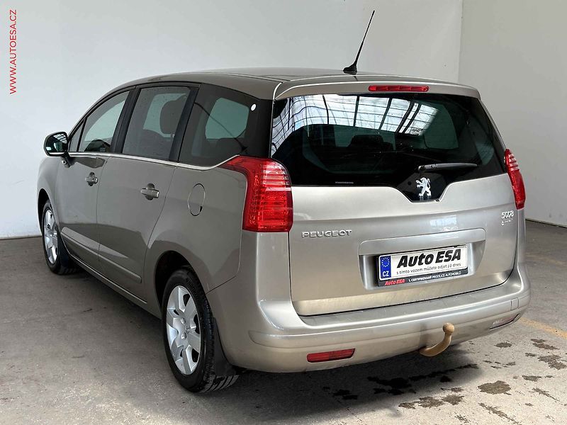 Peugeot 5008 (2011) 1.6VTi, ČR, AC, temp - fotka 6 z 13