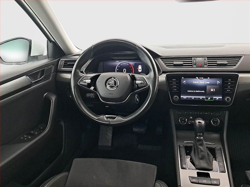 Škoda Superb (2022) 2.0 TDI, Automat, Kůže, Navi - fotka 7 z 20