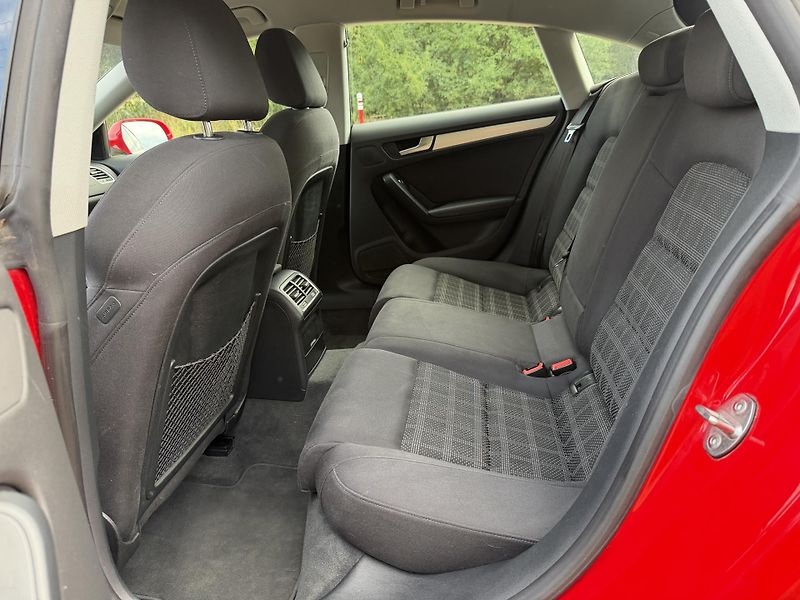 Audi A5 (2014) 2.0 TDI 130kW quattro S line - fotka 12 z 26