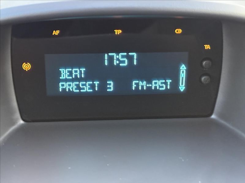 Ford Fiesta 1,2 i 60kW CZ,5Dv,Klima,Výhřev - fotka 12 z 24