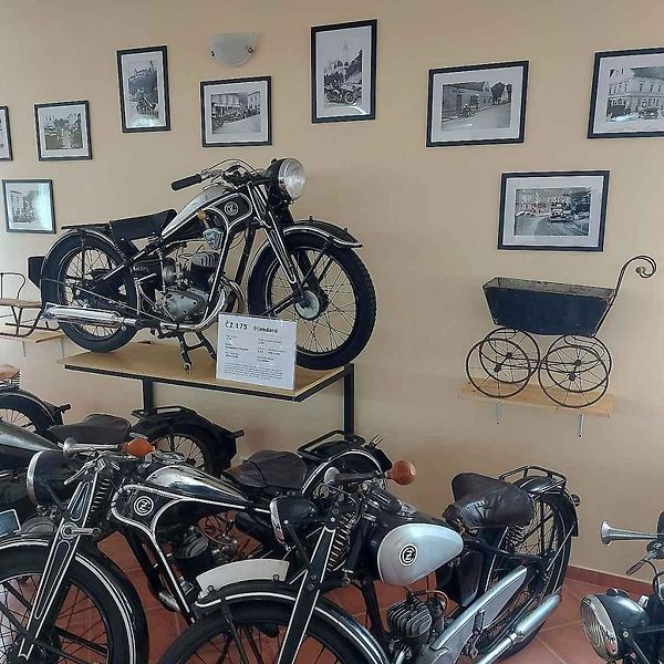 Motocykl zvaný Pérák patřil k úspěšným typům značky Jawa.