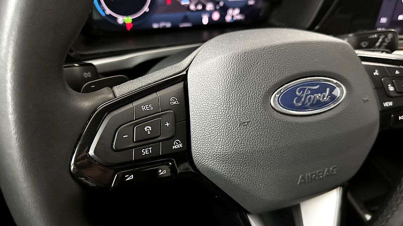 Ford Tourneo Connect ZÁRUKA / 7 MÍST / TOP STAV - fotka 35 z 40