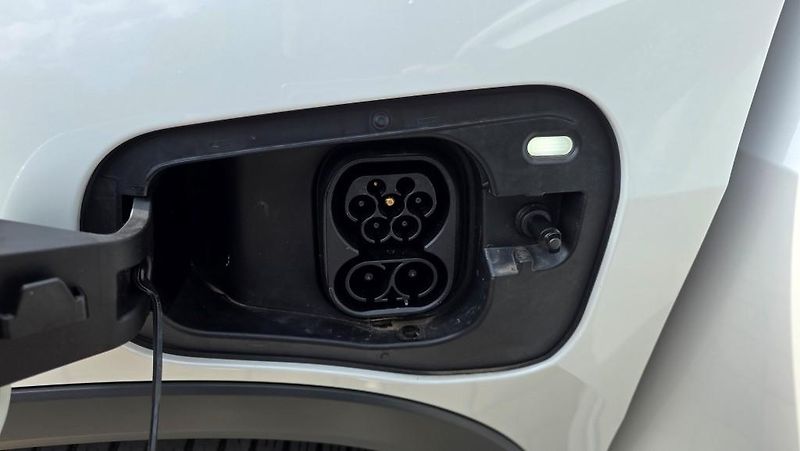 Volkswagen Tayron (2025) 1.5 PHEV 150kW Elegance SoH100 - fotka 20 z 46