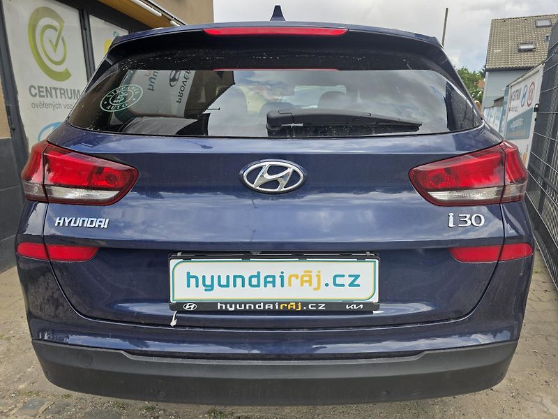 Hyundai i30 (2019) 1.4-KAMERA-PARKOVACÍ SENZORY - fotka 6 z 15