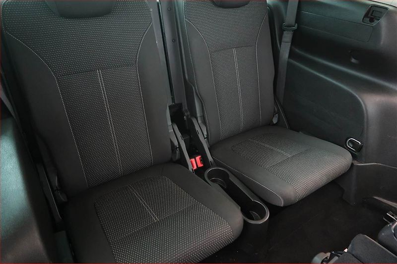 Opel Zafira (2015) 2.0 BiCDTI, 7 míst, Navi - fotka 16 z 19