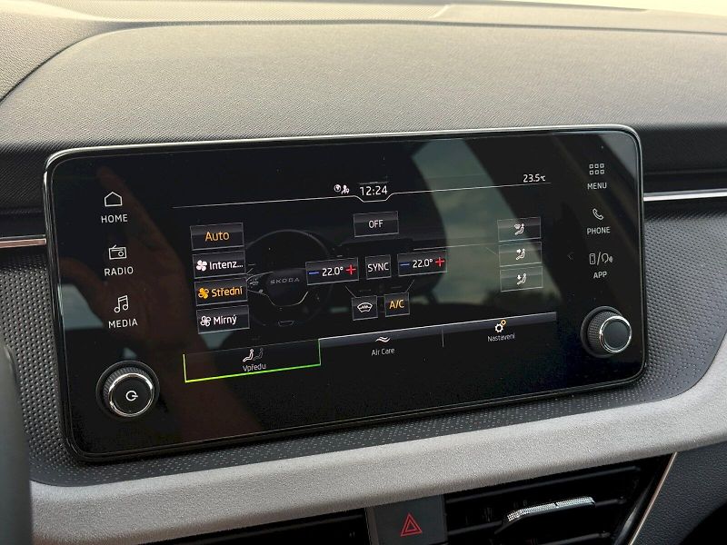 Škoda Scala (2025) 1.0 TSI 85 kW TopSelection - fotka 18 z 22