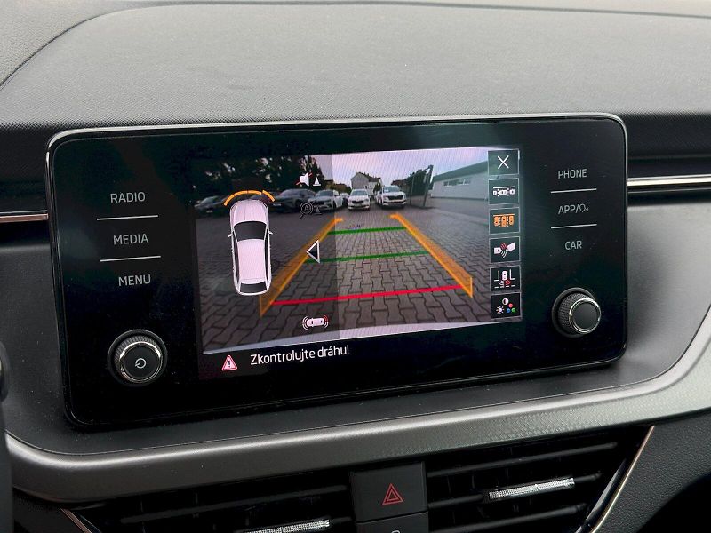 Škoda Scala (2024) 1.5 TSI 110 kW Style - fotka 14 z 21
