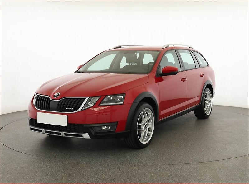 Škoda Octavia (2019) Scout 2.0 TDI, 4X4, Automat - fotka 2 z 20
