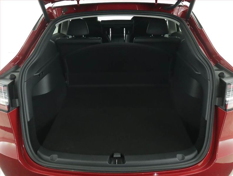 Tesla Model Y (2022) Long Range AWD 79kWh, SoH 91% - fotka 14 z 21