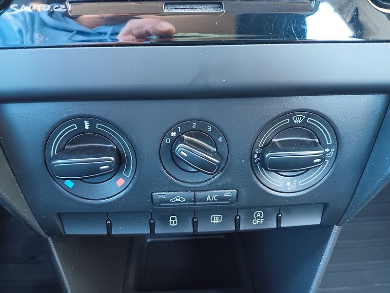 Škoda Rapid 1.2 TSI 66kW - fotka 20 z 26
