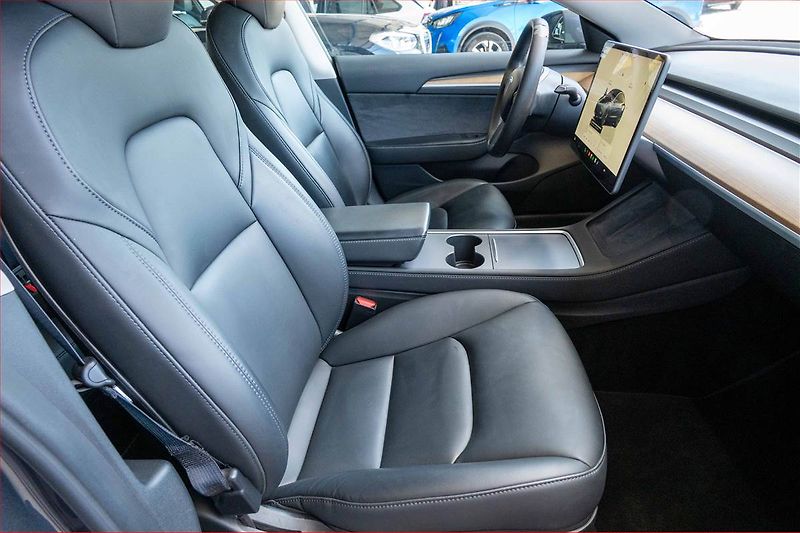 Tesla Model 3 (2022) Standard Range LFP, SoH 93% - fotka 9 z 20