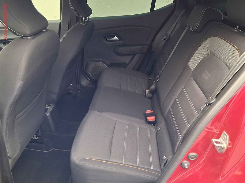 Dacia Sandero (2021) 1.0 TCe, Stepway, LED, kamera - fotka 10 z 15
