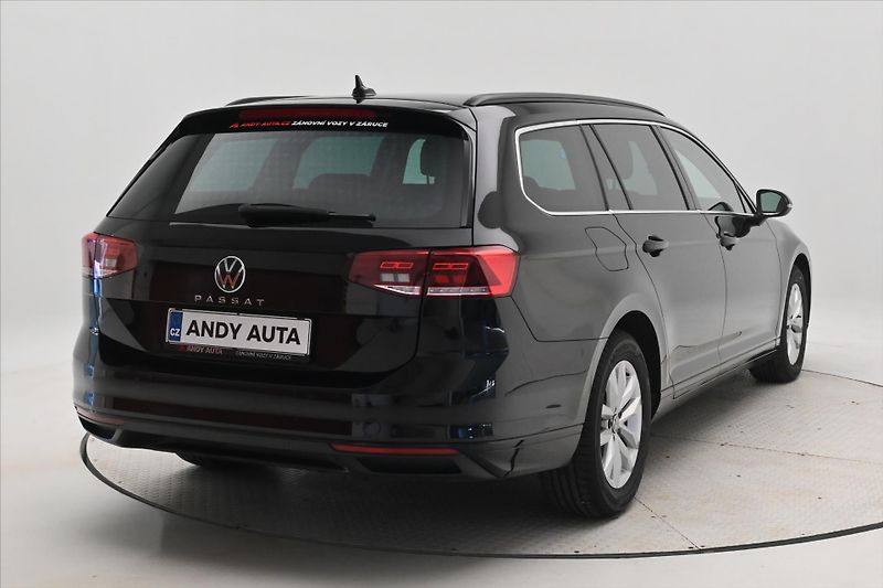 Volkswagen Passat 2,0 TDI 110kW DSG Business Zár - fotka 5 z 32