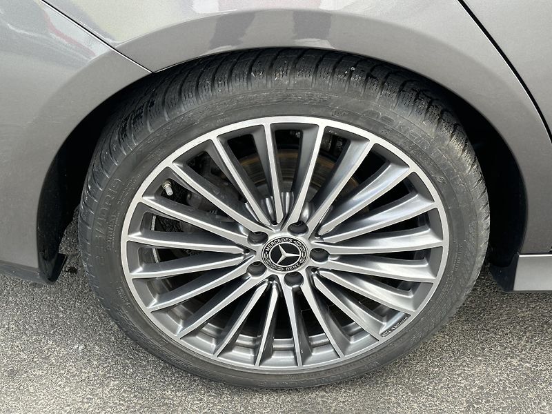 Mercedes-Benz CLA (2023) C180 AMG/PANAROMA/FACELIFT - fotka 42 z 44