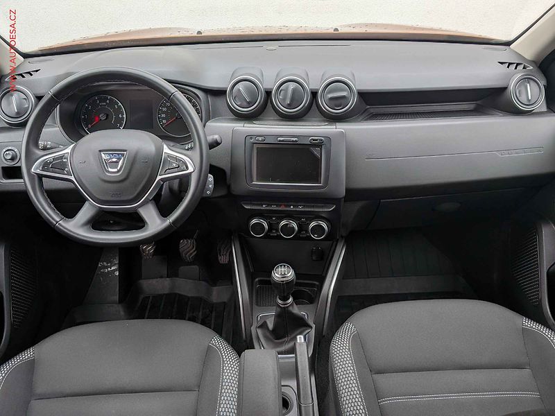 Dacia Duster (2019) 1.6i, 2.maj,ČR, AC, výhřev - fotka 8 z 16