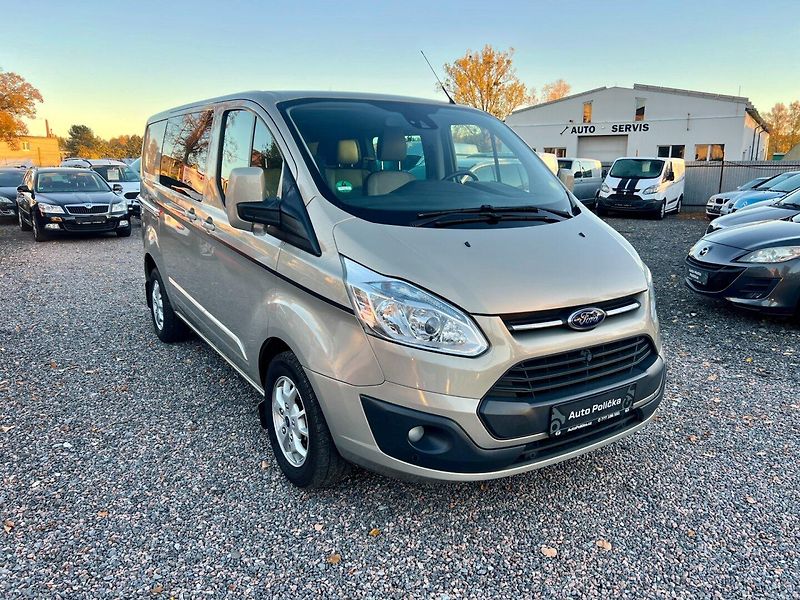 Ford Transit Custom (2013) 2.2TDCi 114 kW 5 míst L1 - fotka 4 z 19