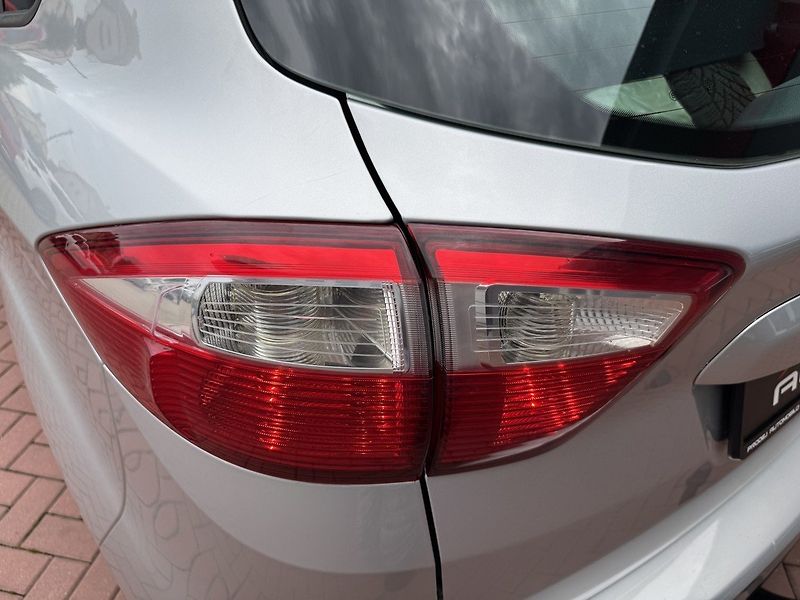 Ford C-MAX (2010) 1.6i Ti-VCT Digi Klima Výhřevy - fotka 38 z 44