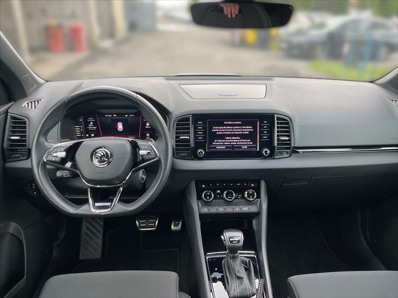 Škoda Karoq 2,0 TDI 110 Sportlin 4x4 AT - fotka 9 z 11