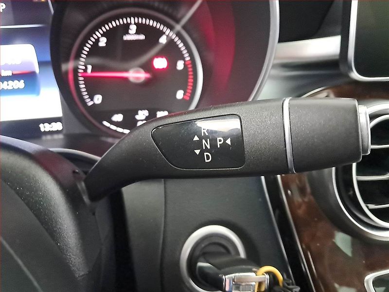 Mercedes-Benz Třídy C (2016) Avantgarde C 250 d 4MATIC - fotka 13 z 19